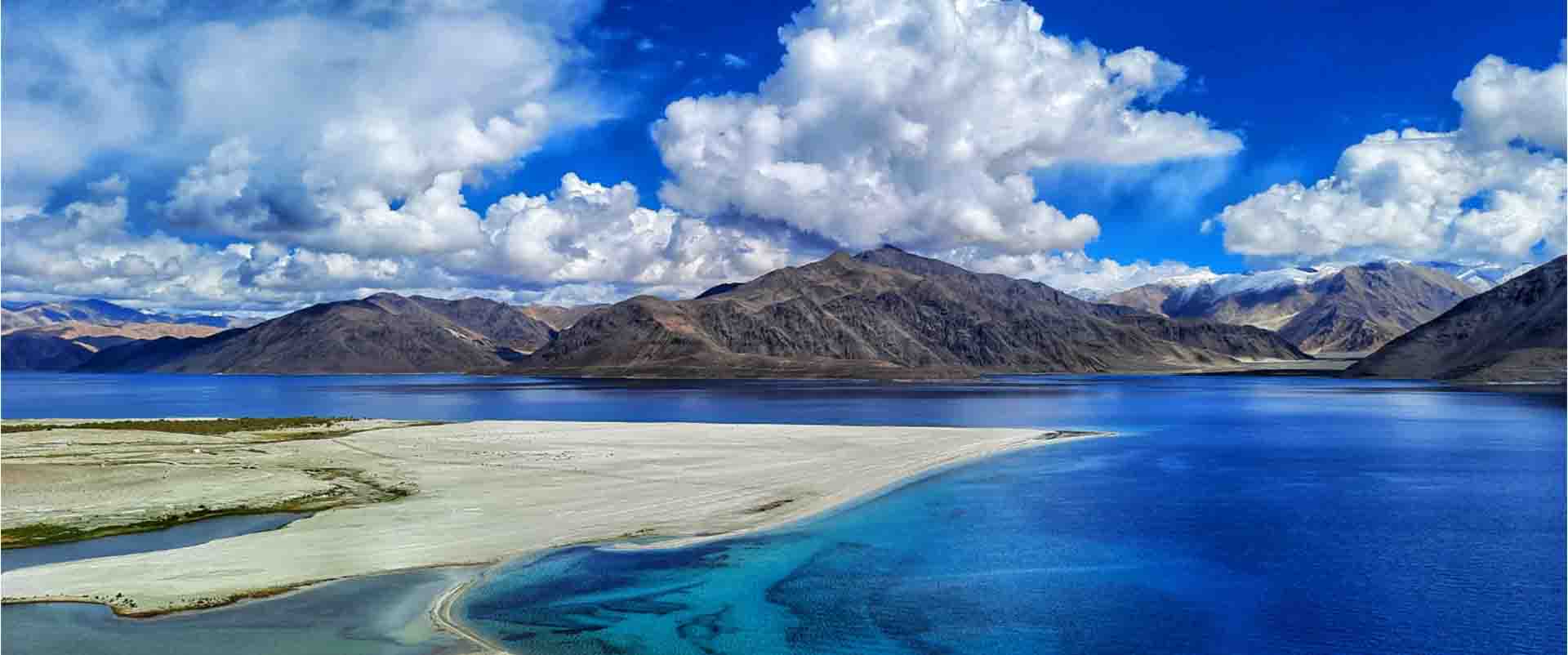 The Adventure Hawk Slider One